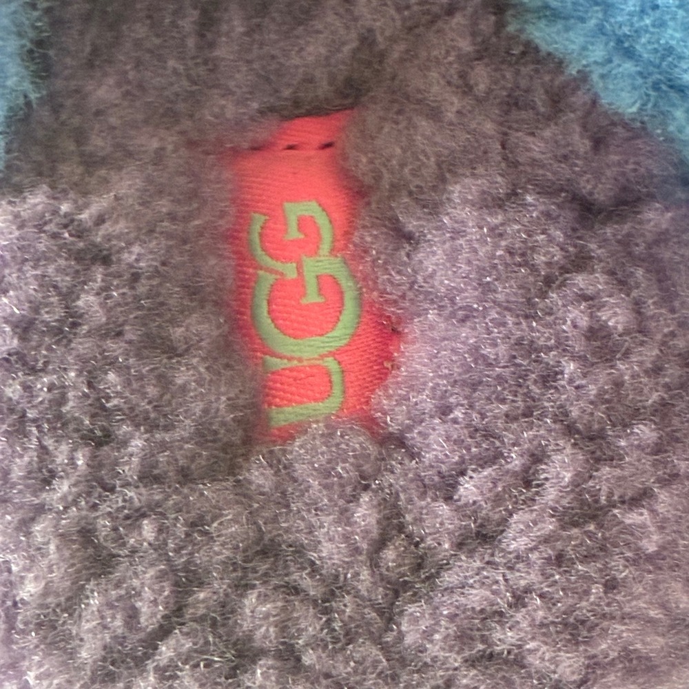 UGG Toddler Size 6 Fluff Yeah Slide Kids Multi-Color Striped Sheepskin Slippers - Picture 6 of 10